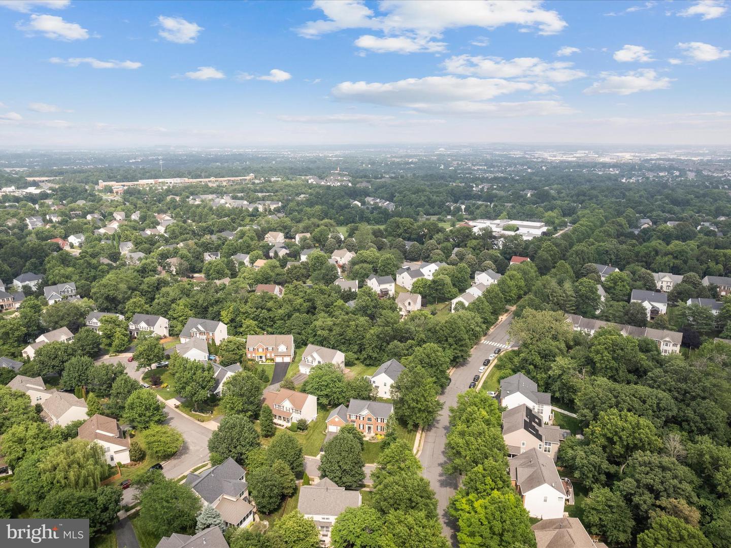 21526 GOLDEN AUTUMN PL, BROADLANDS, Virginia 20148, 4 Bedrooms Bedrooms, ,3 BathroomsBathrooms,Residential,For sale,21526 GOLDEN AUTUMN PL,VALO2098386 MLS # VALO2098386