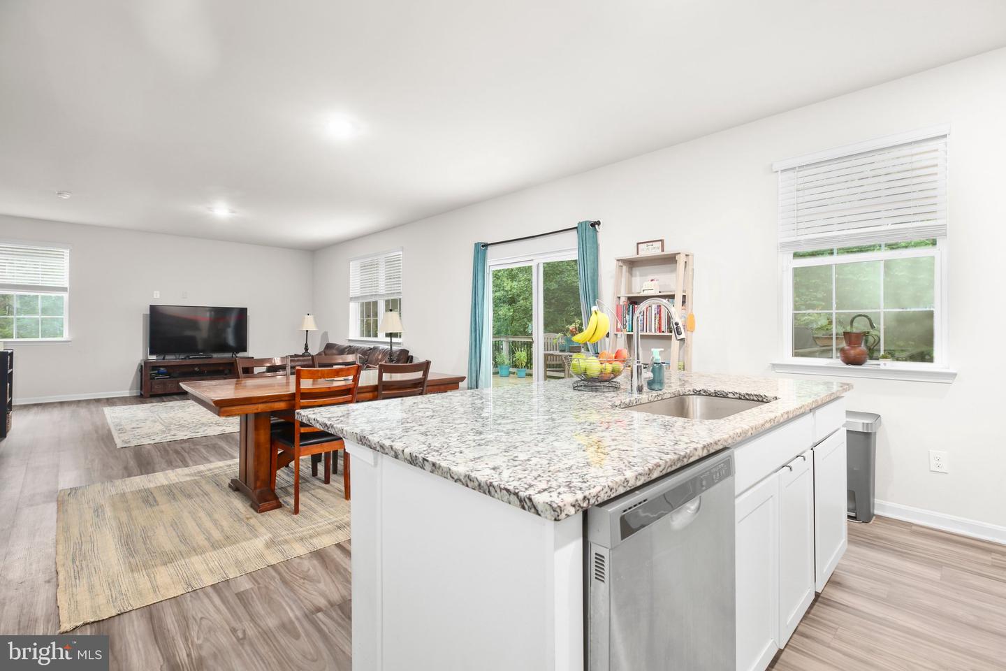 141 LIVINGWOOD CT, FREDERICKSBURG, Virginia 22405, 4 Bedrooms Bedrooms, ,2 BathroomsBathrooms,Residential,For sale,141 LIVINGWOOD CT,VAST2039380 MLS # VAST2039380