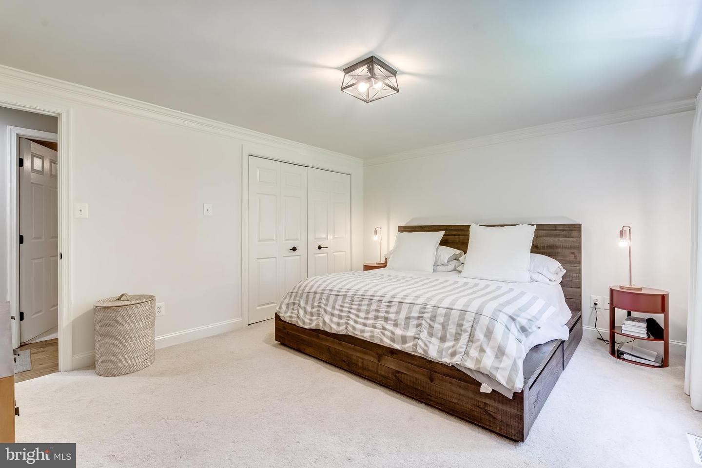 11926 APPLING VALLEY RD, FAIRFAX, Virginia 22030, 3 Bedrooms Bedrooms, ,2 BathroomsBathrooms,Residential,For sale,11926 APPLING VALLEY RD,VAFX2245026 MLS # VAFX2245026