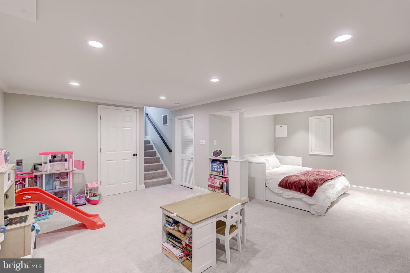 11926 APPLING VALLEY RD, FAIRFAX, Virginia 22030, 3 Bedrooms Bedrooms, ,2 BathroomsBathrooms,Residential,For sale,11926 APPLING VALLEY RD,VAFX2245026 MLS # VAFX2245026