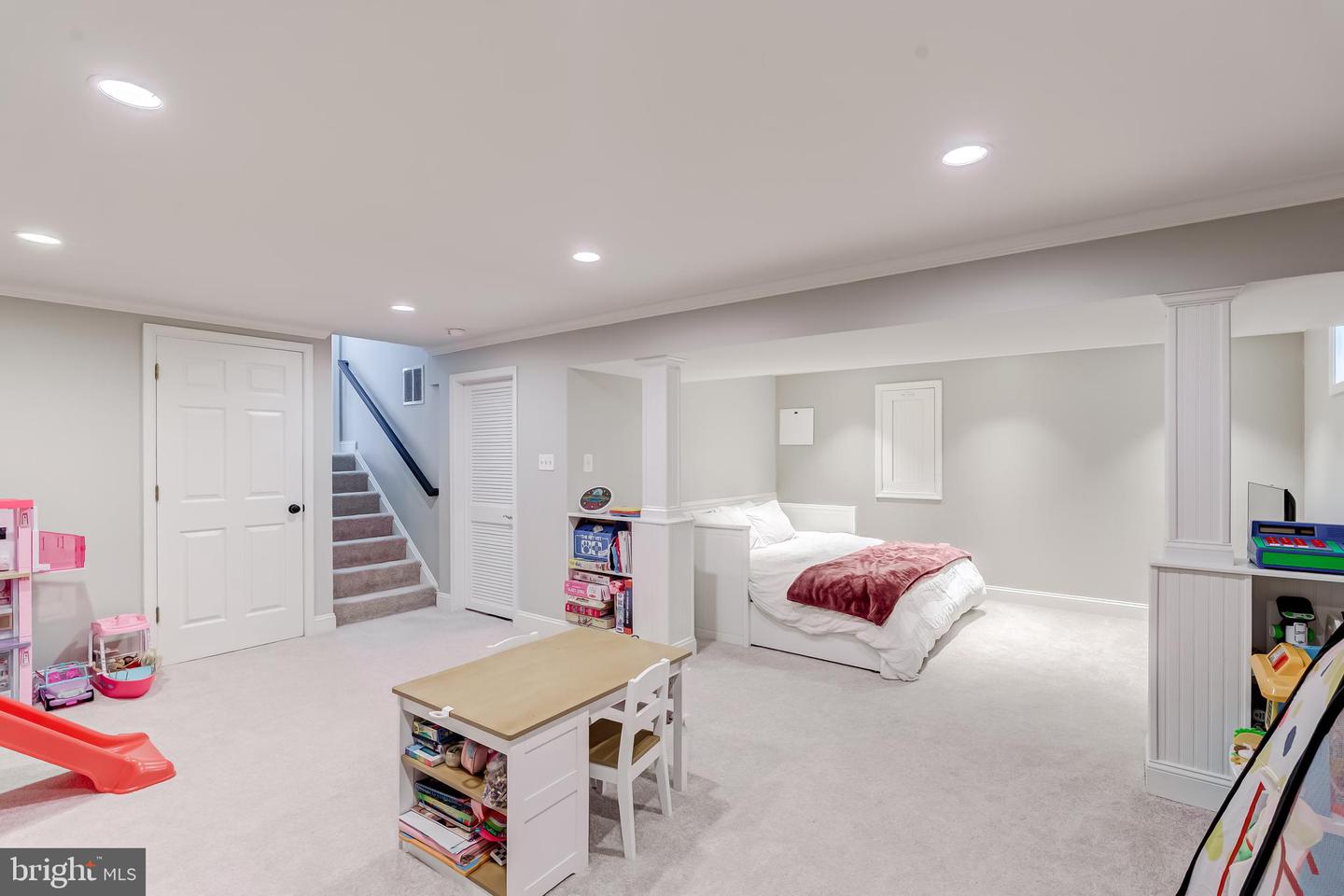 11926 APPLING VALLEY RD, FAIRFAX, Virginia 22030, 3 Bedrooms Bedrooms, ,2 BathroomsBathrooms,Residential,For sale,11926 APPLING VALLEY RD,VAFX2245026 MLS # VAFX2245026