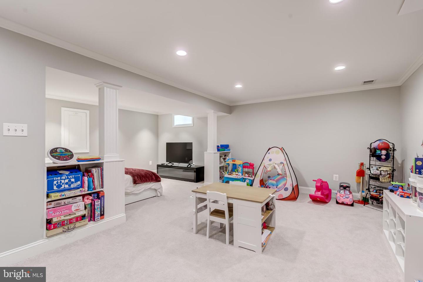 11926 APPLING VALLEY RD, FAIRFAX, Virginia 22030, 3 Bedrooms Bedrooms, ,2 BathroomsBathrooms,Residential,For sale,11926 APPLING VALLEY RD,VAFX2245026 MLS # VAFX2245026