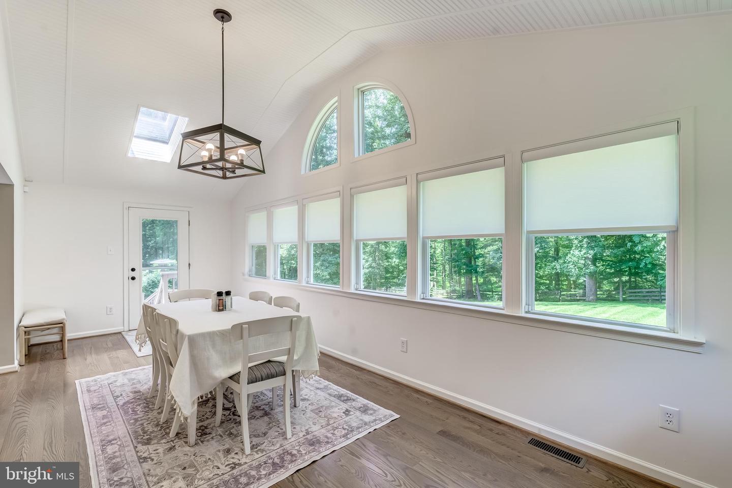 11926 APPLING VALLEY RD, FAIRFAX, Virginia 22030, 3 Bedrooms Bedrooms, ,2 BathroomsBathrooms,Residential,For sale,11926 APPLING VALLEY RD,VAFX2245026 MLS # VAFX2245026