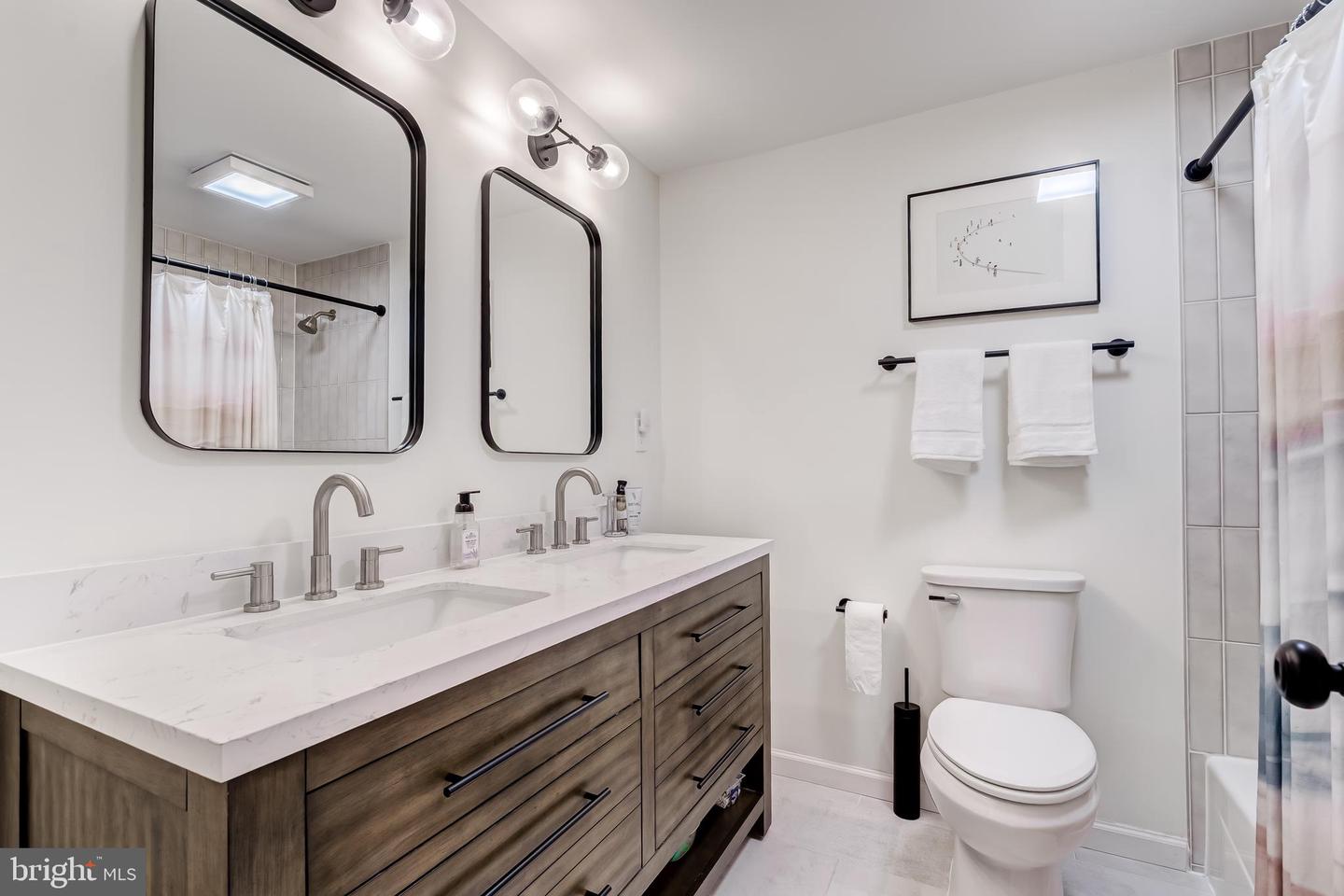11926 APPLING VALLEY RD, FAIRFAX, Virginia 22030, 3 Bedrooms Bedrooms, ,2 BathroomsBathrooms,Residential,For sale,11926 APPLING VALLEY RD,VAFX2245026 MLS # VAFX2245026