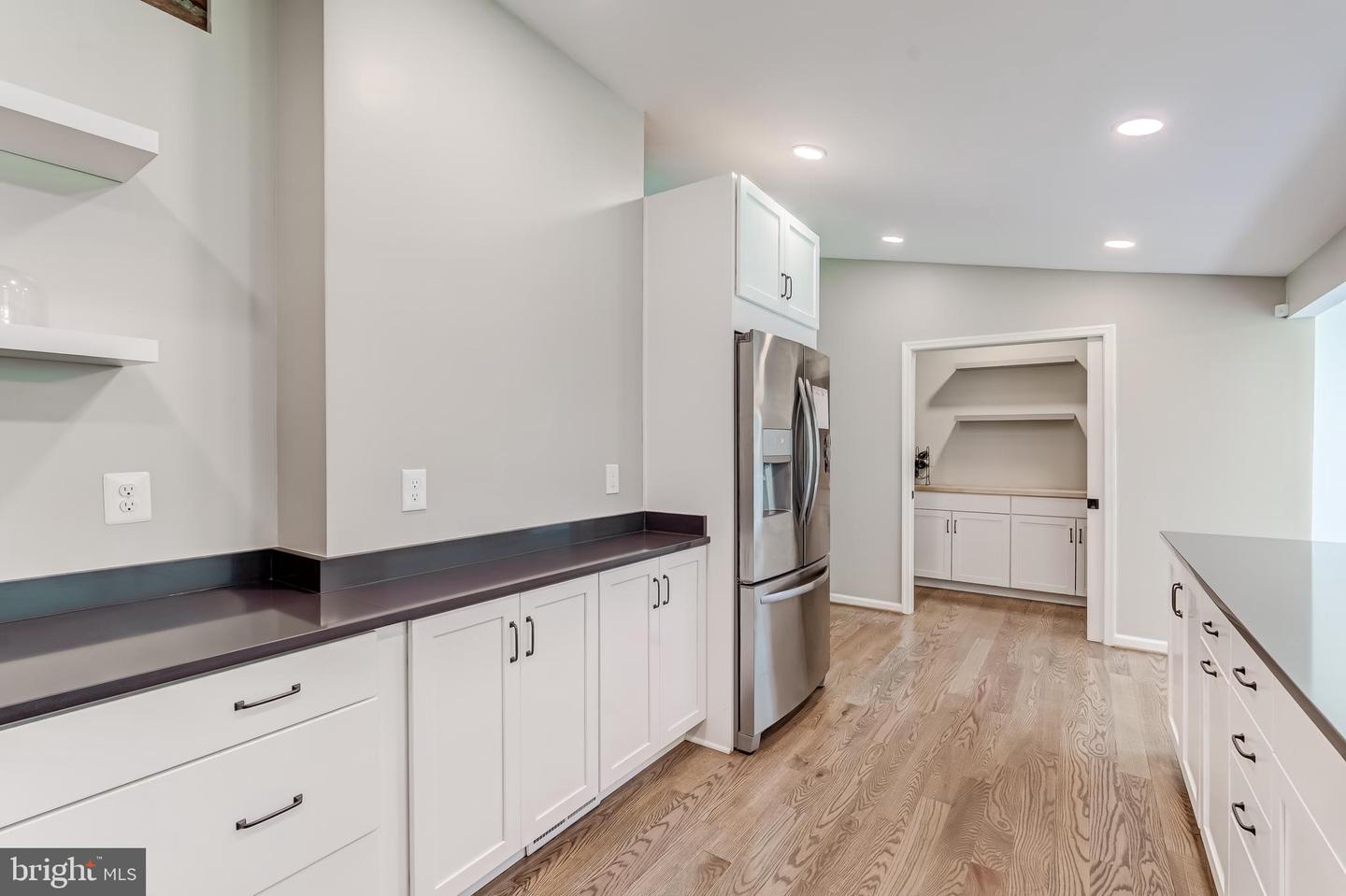 11926 APPLING VALLEY RD, FAIRFAX, Virginia 22030, 3 Bedrooms Bedrooms, ,2 BathroomsBathrooms,Residential,For sale,11926 APPLING VALLEY RD,VAFX2245026 MLS # VAFX2245026