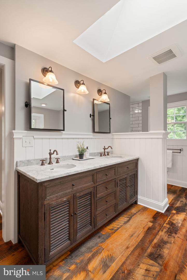 13134 CARRIAGE FORD RD, NOKESVILLE, Virginia 20181, 4 Bedrooms Bedrooms, ,3 BathroomsBathrooms,Residential,For sale,13134 CARRIAGE FORD RD,VAPW2096208 MLS # VAPW2096208