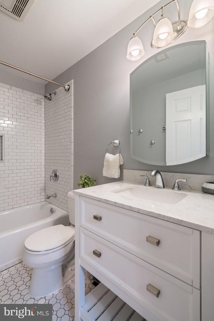13134 CARRIAGE FORD RD, NOKESVILLE, Virginia 20181, 4 Bedrooms Bedrooms, ,3 BathroomsBathrooms,Residential,For sale,13134 CARRIAGE FORD RD,VAPW2096208 MLS # VAPW2096208