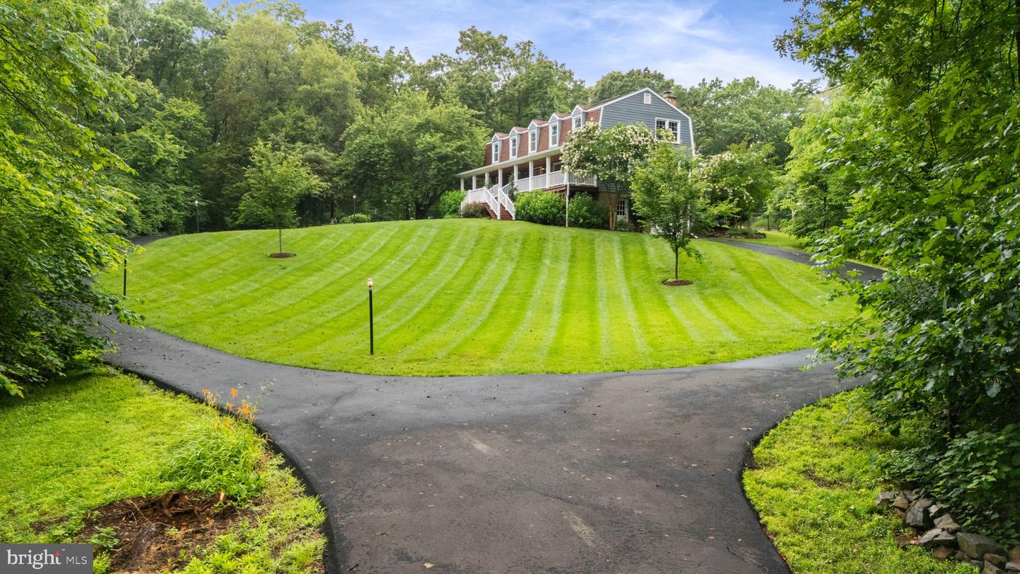 13134 CARRIAGE FORD RD, NOKESVILLE, Virginia 20181, 4 Bedrooms Bedrooms, ,3 BathroomsBathrooms,Residential,For sale,13134 CARRIAGE FORD RD,VAPW2096208 MLS # VAPW2096208