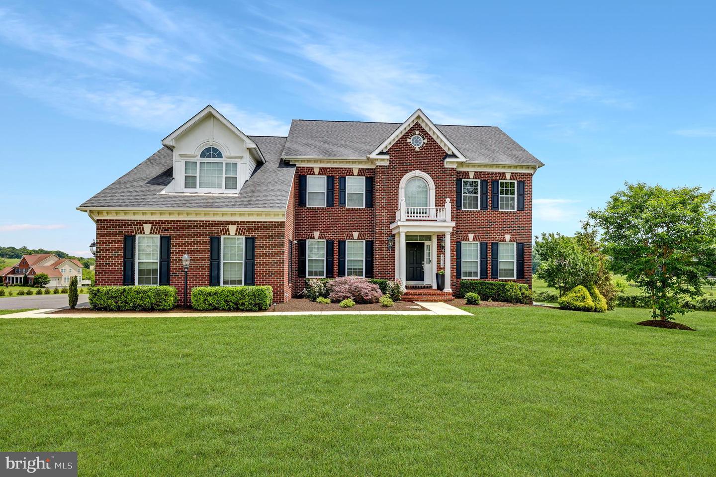 42719 PRAIRIE MERLIN CT, LEESBURG, Virginia 20176, 4 Bedrooms Bedrooms, ,4 BathroomsBathrooms,Residential,For sale,42719 PRAIRIE MERLIN CT,VALO2098730 MLS # VALO2098730