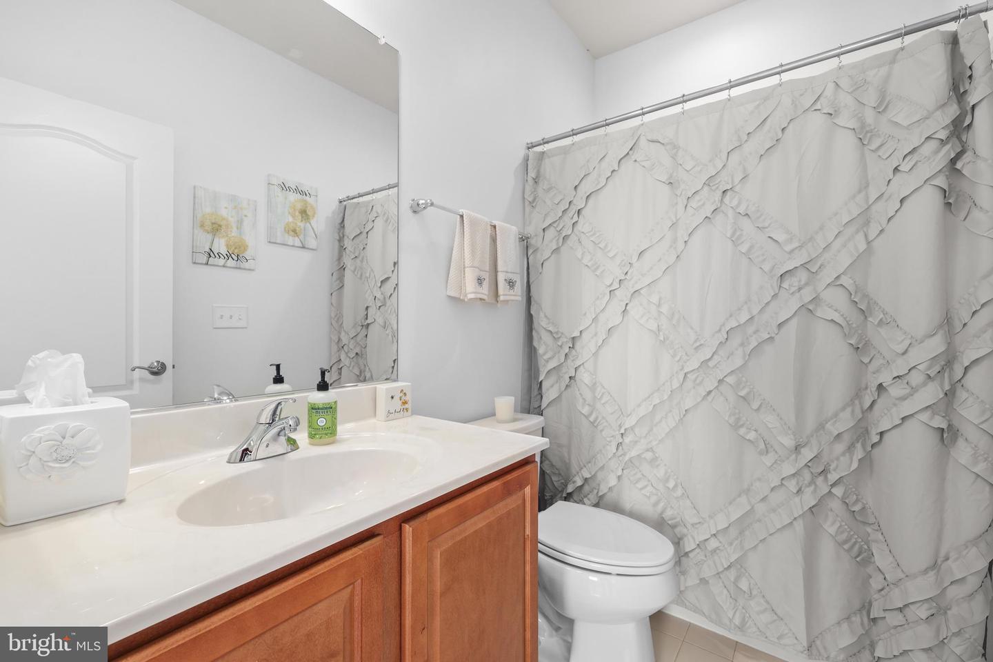 42719 PRAIRIE MERLIN CT, LEESBURG, Virginia 20176, 4 Bedrooms Bedrooms, ,4 BathroomsBathrooms,Residential,For sale,42719 PRAIRIE MERLIN CT,VALO2098730 MLS # VALO2098730