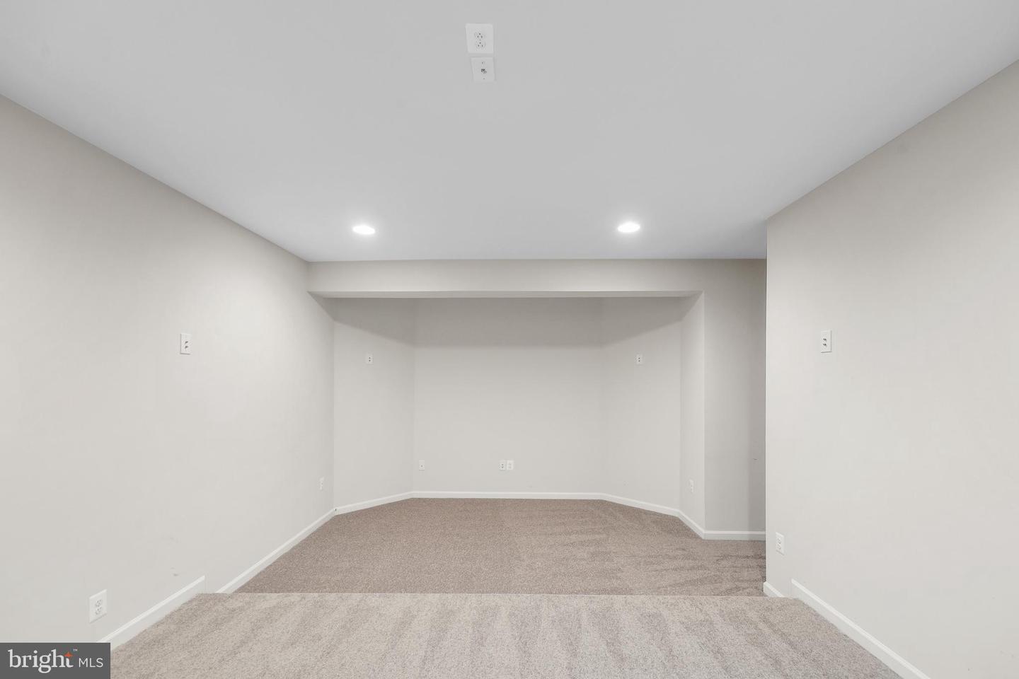 42719 PRAIRIE MERLIN CT, LEESBURG, Virginia 20176, 4 Bedrooms Bedrooms, ,4 BathroomsBathrooms,Residential,For sale,42719 PRAIRIE MERLIN CT,VALO2098730 MLS # VALO2098730