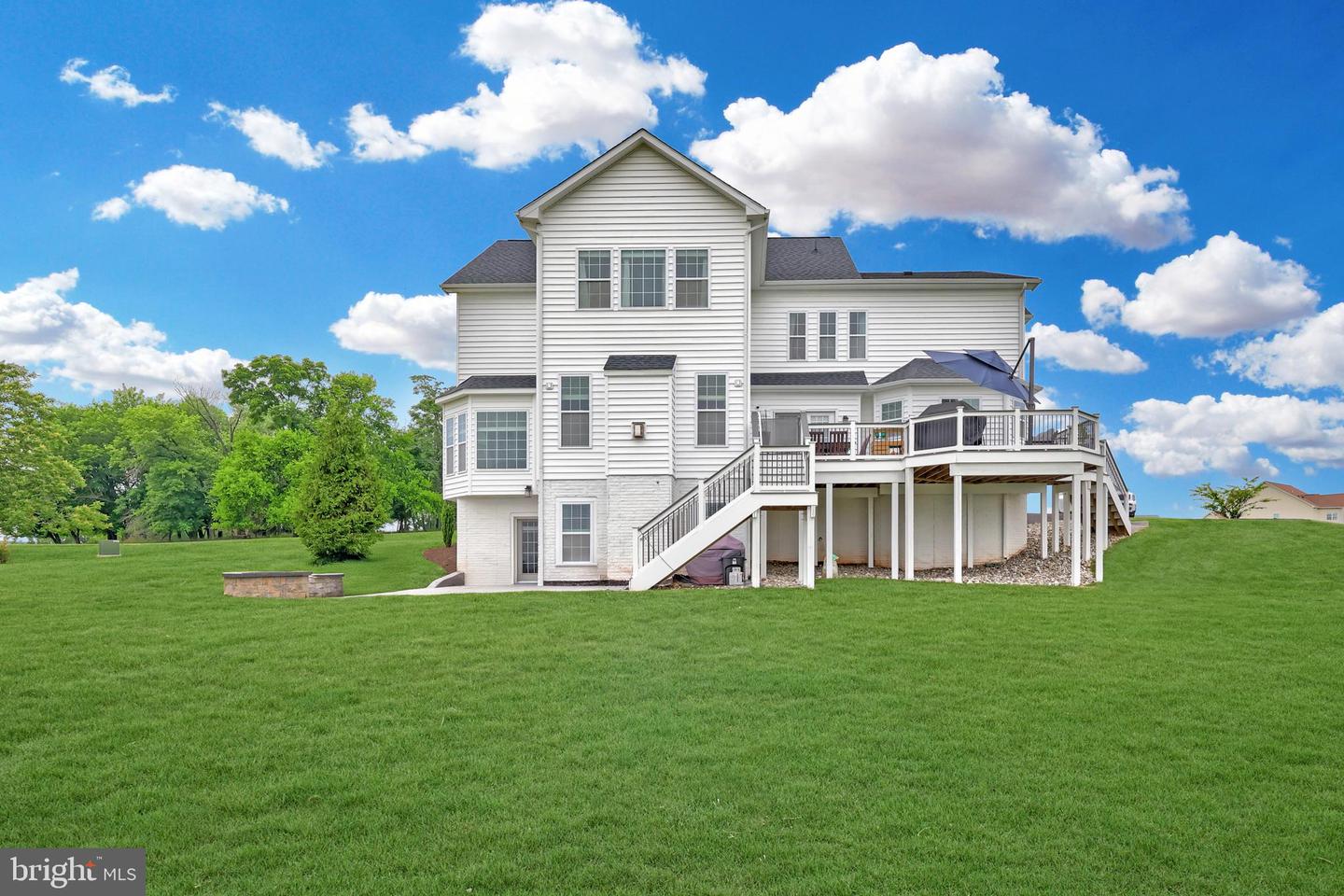 42719 PRAIRIE MERLIN CT, LEESBURG, Virginia 20176, 4 Bedrooms Bedrooms, ,4 BathroomsBathrooms,Residential,For sale,42719 PRAIRIE MERLIN CT,VALO2098730 MLS # VALO2098730