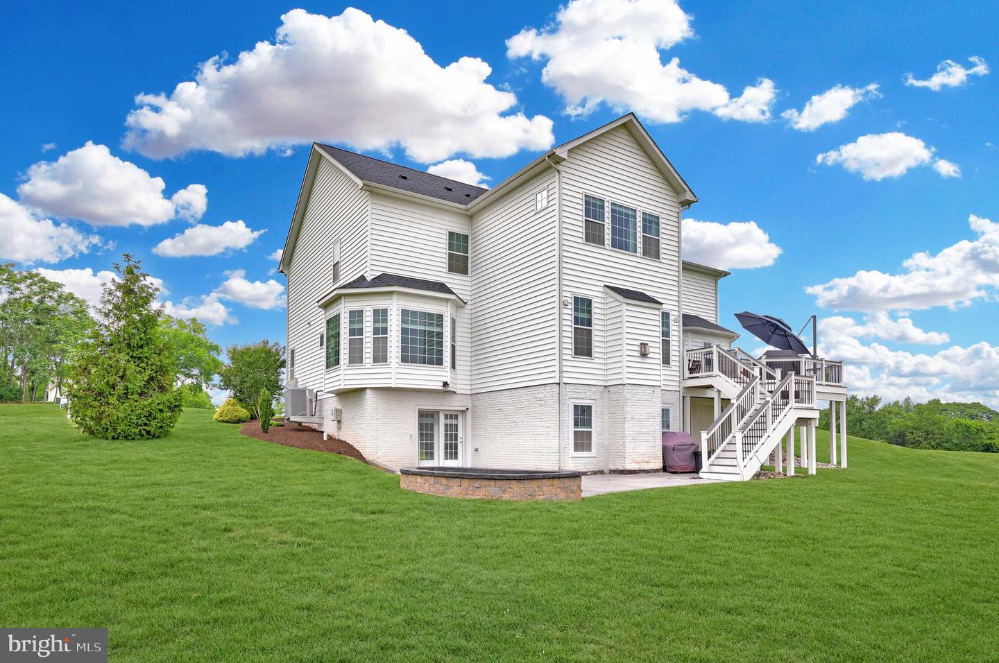 42719 PRAIRIE MERLIN CT, LEESBURG, Virginia 20176, 4 Bedrooms Bedrooms, ,4 BathroomsBathrooms,Residential,For sale,42719 PRAIRIE MERLIN CT,VALO2098730 MLS # VALO2098730