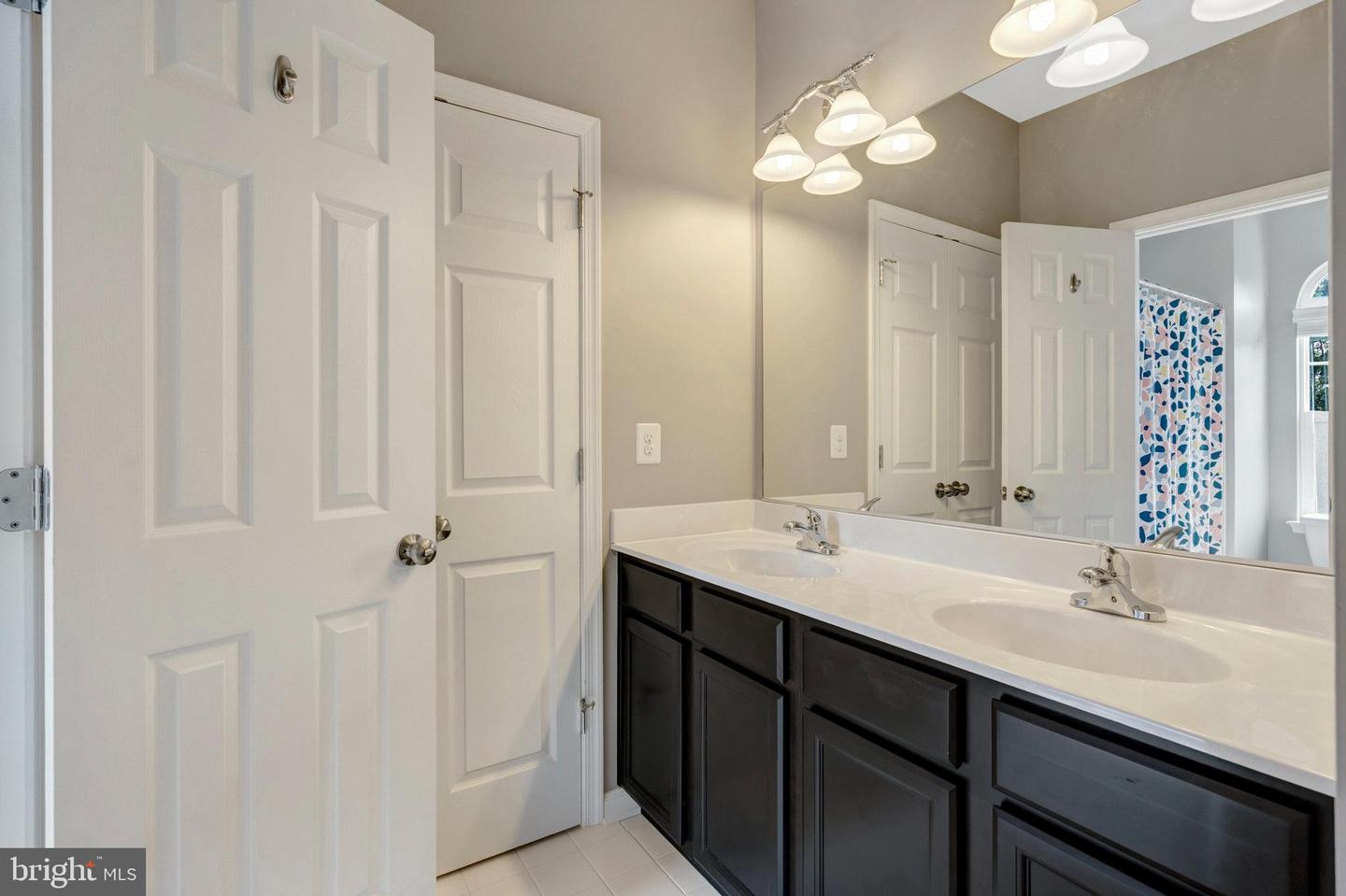 8213 BEARHURST DR, GAINESVILLE, Virginia 20155, 5 Bedrooms Bedrooms, ,4 BathroomsBathrooms,Residential,For sale,8213 BEARHURST DR,VAPW2096352 MLS # VAPW2096352