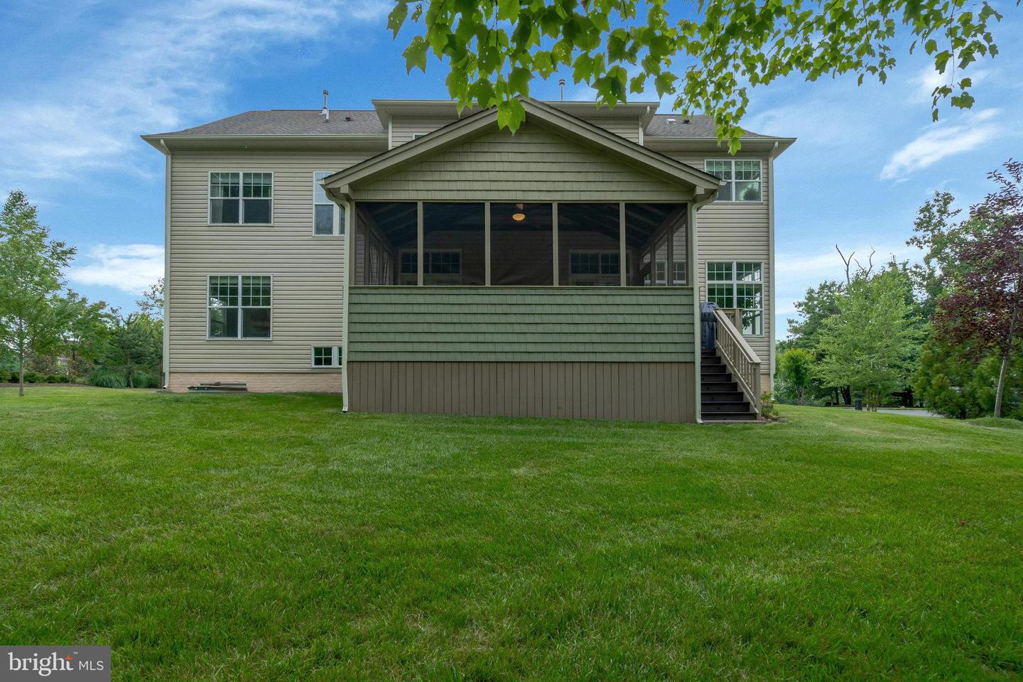 8213 BEARHURST DR, GAINESVILLE, Virginia 20155, 5 Bedrooms Bedrooms, ,4 BathroomsBathrooms,Residential,For sale,8213 BEARHURST DR,VAPW2096352 MLS # VAPW2096352