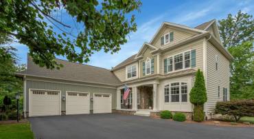 8213 BEARHURST DR, GAINESVILLE, Virginia 20155, 5 Bedrooms Bedrooms, ,4 BathroomsBathrooms,Residential,For sale,8213 BEARHURST DR,VAPW2096352 MLS # VAPW2096352