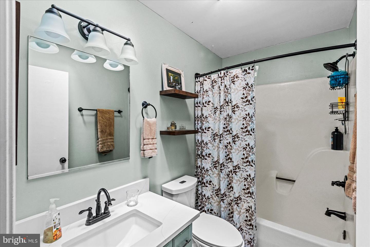 137 EAGLE CT, LOCUST GROVE, Virginia 22508, 3 Bedrooms Bedrooms, ,2 BathroomsBathrooms,Residential,For sale,137 EAGLE CT,VAOR2009852 MLS # VAOR2009852