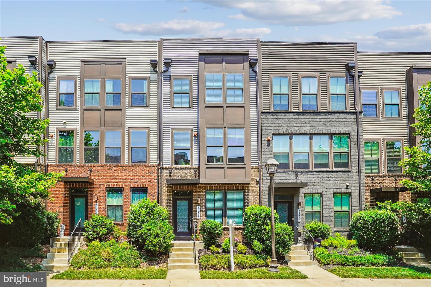 43436 APPLE ORCHARD SQ, ASHBURN, Virginia 20148, 4 Bedrooms Bedrooms, ,4 BathroomsBathrooms,Residential,For sale,43436 APPLE ORCHARD SQ,VALO2098944 MLS # VALO2098944