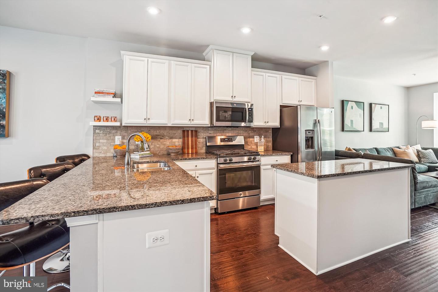 43436 APPLE ORCHARD SQ, ASHBURN, Virginia 20148, 4 Bedrooms Bedrooms, ,4 BathroomsBathrooms,Residential,For sale,43436 APPLE ORCHARD SQ,VALO2098944 MLS # VALO2098944
