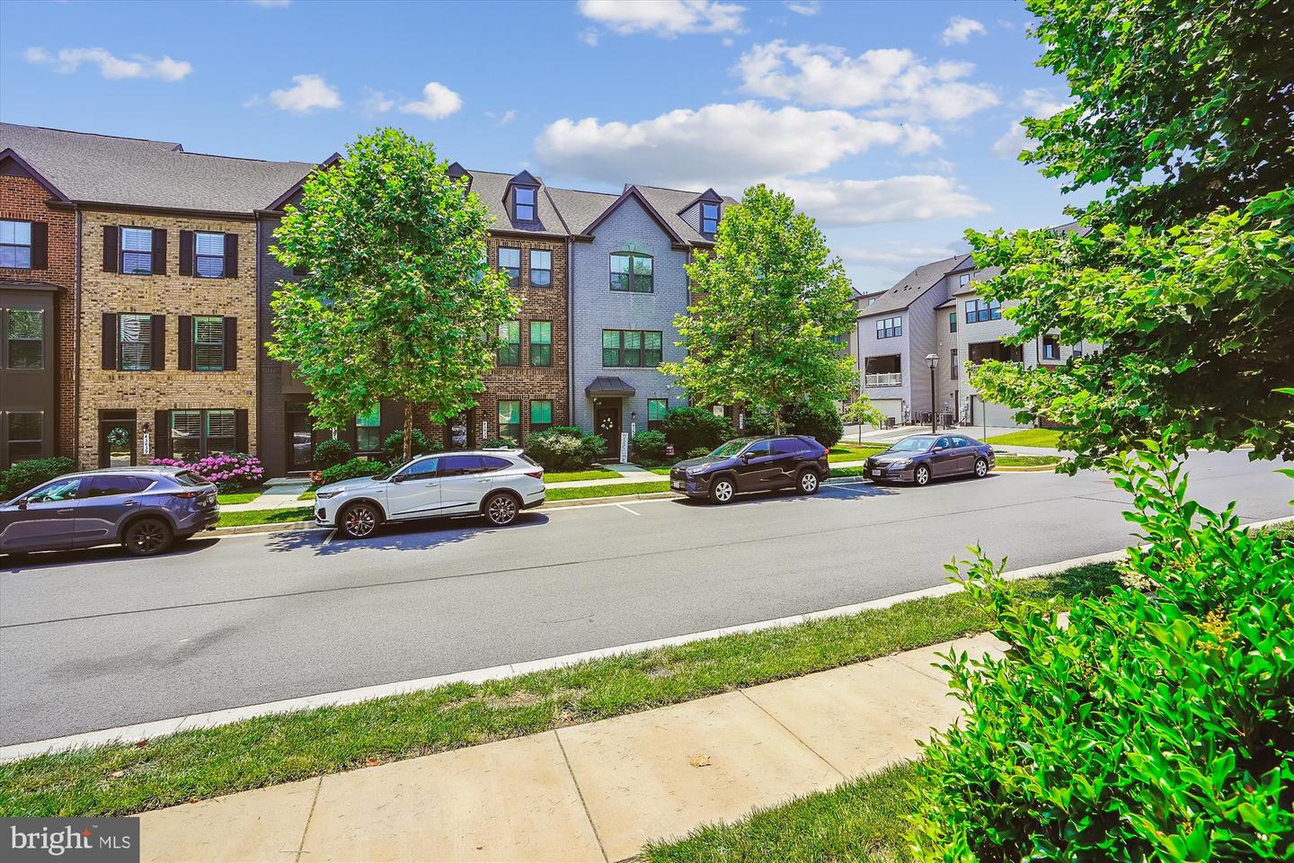 43436 APPLE ORCHARD SQ, ASHBURN, Virginia 20148, 4 Bedrooms Bedrooms, ,4 BathroomsBathrooms,Residential,For sale,43436 APPLE ORCHARD SQ,VALO2098944 MLS # VALO2098944
