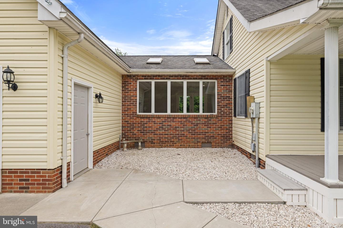 233 KIMBLE RD, BERRYVILLE, Virginia 22611, 4 Bedrooms Bedrooms, ,3 BathroomsBathrooms,Residential,For sale,233 KIMBLE RD,VACL2003826 MLS # VACL2003826