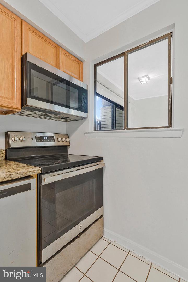 4134 MEADOWLAND CT #71, CHANTILLY, Virginia 20151, 2 Bedrooms Bedrooms, ,1 BathroomBathrooms,Residential,For sale,4134 MEADOWLAND CT #71,VAFX2246102 MLS # VAFX2246102
