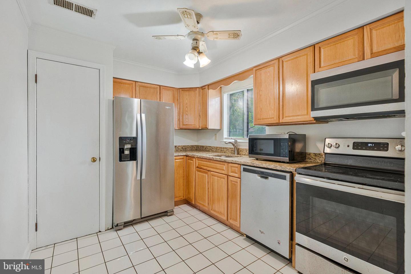 4134 MEADOWLAND CT #71, CHANTILLY, Virginia 20151, 2 Bedrooms Bedrooms, ,1 BathroomBathrooms,Residential,For sale,4134 MEADOWLAND CT #71,VAFX2246102 MLS # VAFX2246102