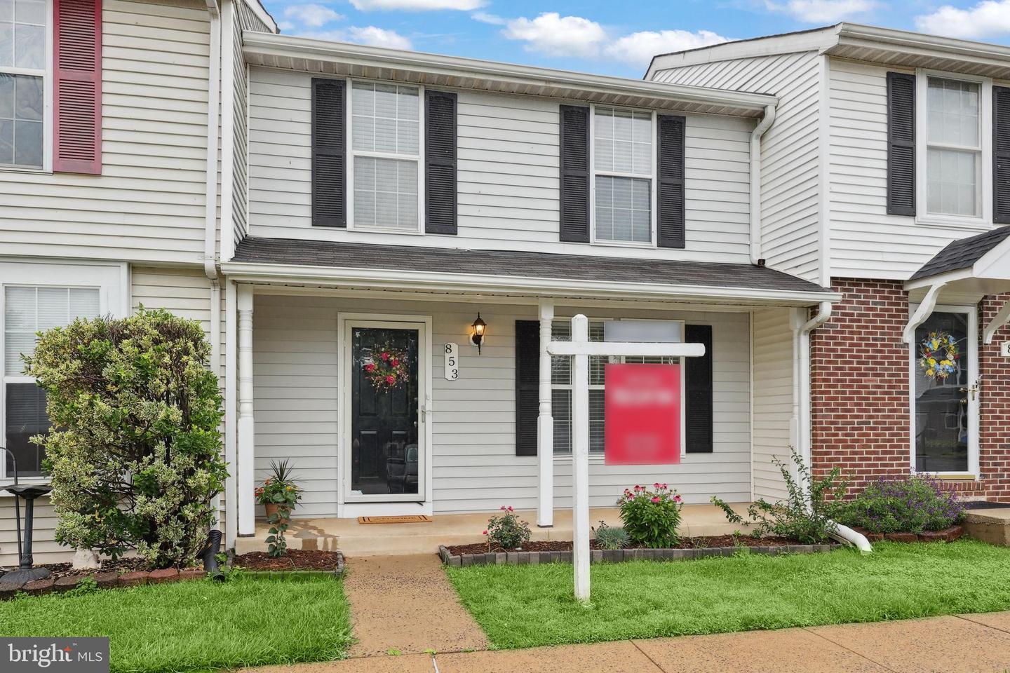 853 OAK LEAF CT, WARRENTON, Virginia 20186, 3 Bedrooms Bedrooms, ,2 BathroomsBathrooms,Residential,For sale,853 OAK LEAF CT,VAFQ2016968 MLS # VAFQ2016968