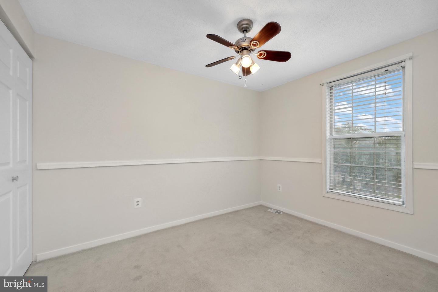 853 OAK LEAF CT, WARRENTON, Virginia 20186, 3 Bedrooms Bedrooms, ,2 BathroomsBathrooms,Residential,For sale,853 OAK LEAF CT,VAFQ2016968 MLS # VAFQ2016968