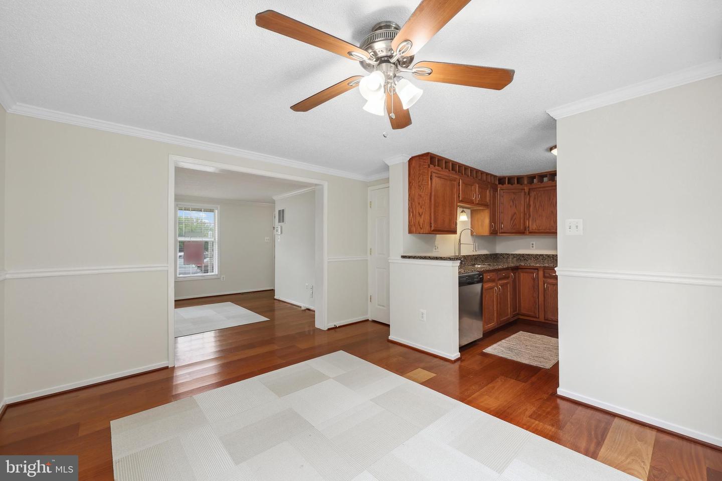 853 OAK LEAF CT, WARRENTON, Virginia 20186, 3 Bedrooms Bedrooms, ,2 BathroomsBathrooms,Residential,For sale,853 OAK LEAF CT,VAFQ2016968 MLS # VAFQ2016968