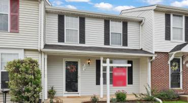 853 OAK LEAF CT, WARRENTON, Virginia 20186, 3 Bedrooms Bedrooms, ,2 BathroomsBathrooms,Residential,For sale,853 OAK LEAF CT,VAFQ2016968 MLS # VAFQ2016968