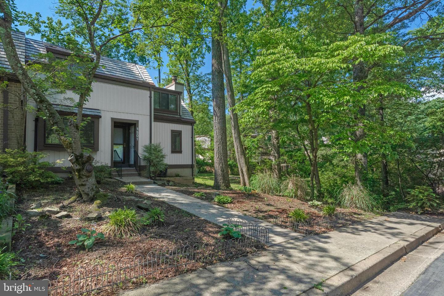1501 SCANDIA CIR, RESTON, Virginia 20190, 3 Bedrooms Bedrooms, ,3 BathroomsBathrooms,Residential,For sale,1501 SCANDIA CIR,VAFX2246314 MLS # VAFX2246314