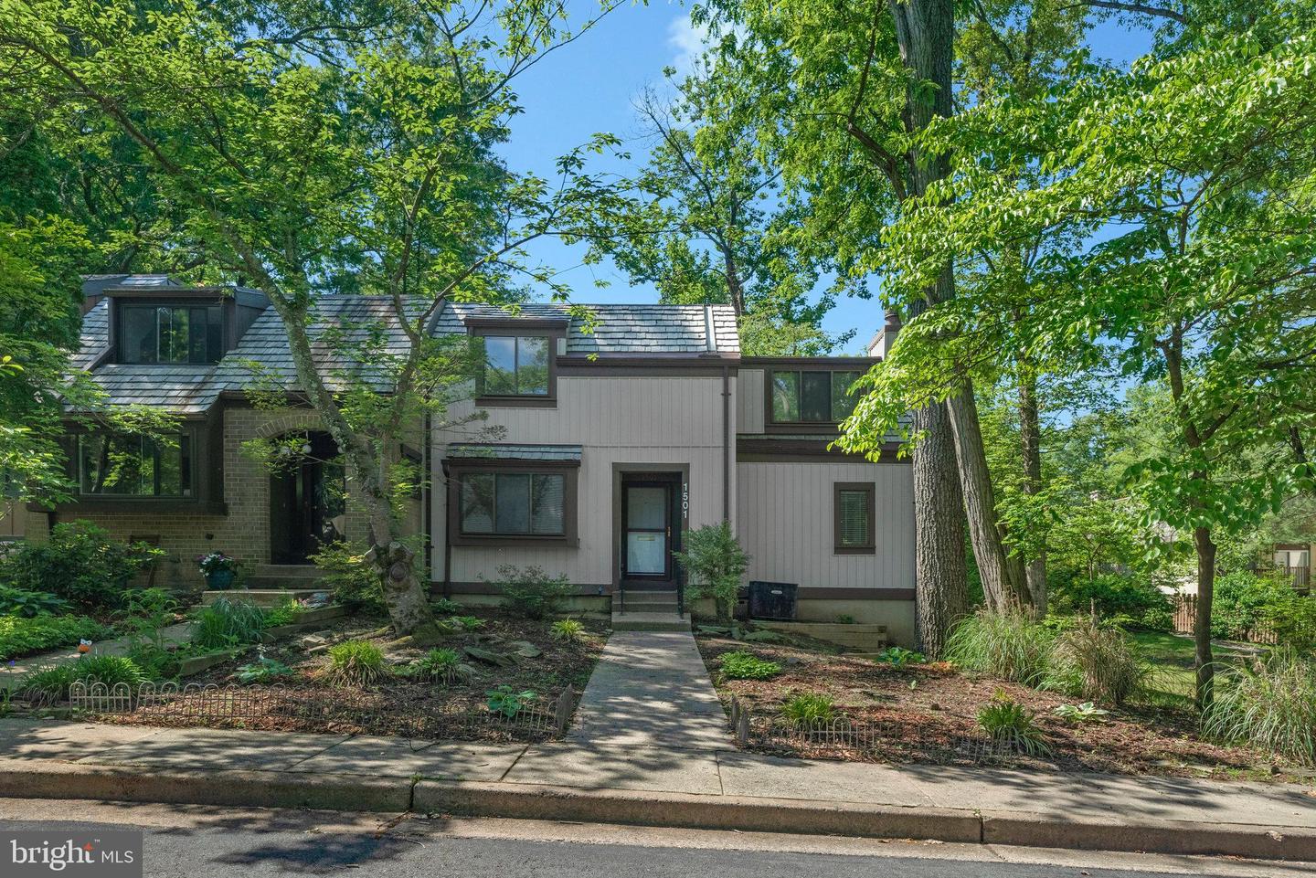 1501 SCANDIA CIR, RESTON, Virginia 20190, 3 Bedrooms Bedrooms, ,3 BathroomsBathrooms,Residential,For sale,1501 SCANDIA CIR,VAFX2246314 MLS # VAFX2246314