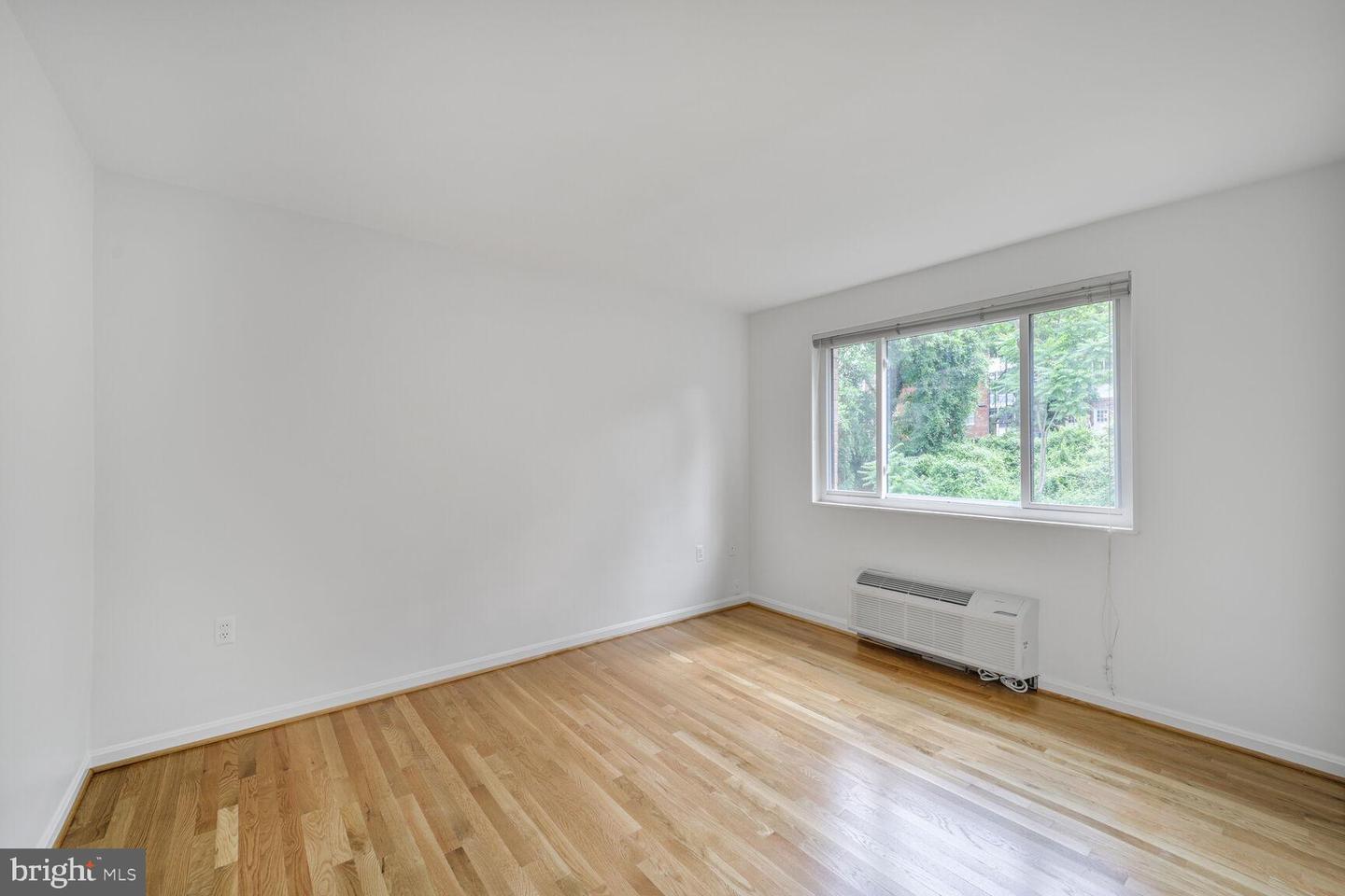 4114 DAVIS PL NW #311, WASHINGTON, District Of Columbia 20007, 2 Bedrooms Bedrooms, ,1 BathroomBathrooms,Residential,For sale,4114 DAVIS PL NW #311,DCDC2204810 MLS # DCDC2204810