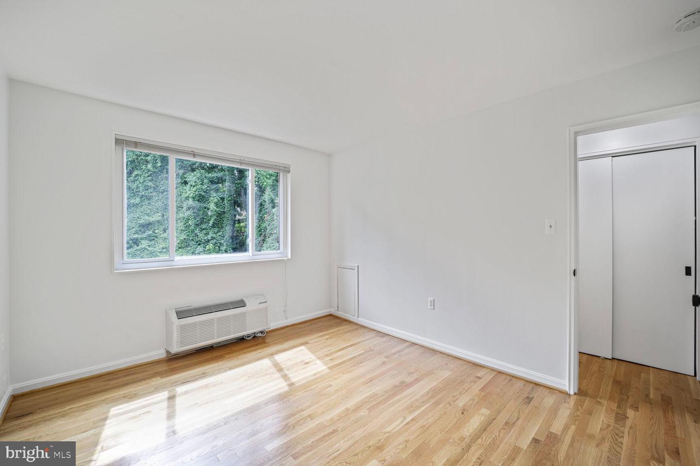 4114 DAVIS PL NW #311, WASHINGTON, District Of Columbia 20007, 2 Bedrooms Bedrooms, ,1 BathroomBathrooms,Residential,For sale,4114 DAVIS PL NW #311,DCDC2204810 MLS # DCDC2204810