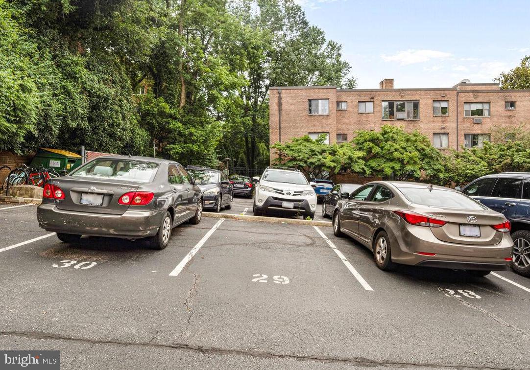 4114 DAVIS PL NW #311, WASHINGTON, District Of Columbia 20007, 2 Bedrooms Bedrooms, ,1 BathroomBathrooms,Residential,For sale,4114 DAVIS PL NW #311,DCDC2204810 MLS # DCDC2204810