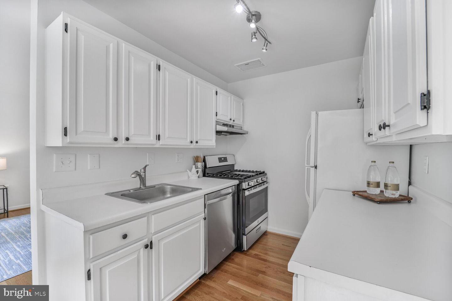 4114 DAVIS PL NW #311, WASHINGTON, District Of Columbia 20007, 2 Bedrooms Bedrooms, ,1 BathroomBathrooms,Residential,For sale,4114 DAVIS PL NW #311,DCDC2204810 MLS # DCDC2204810