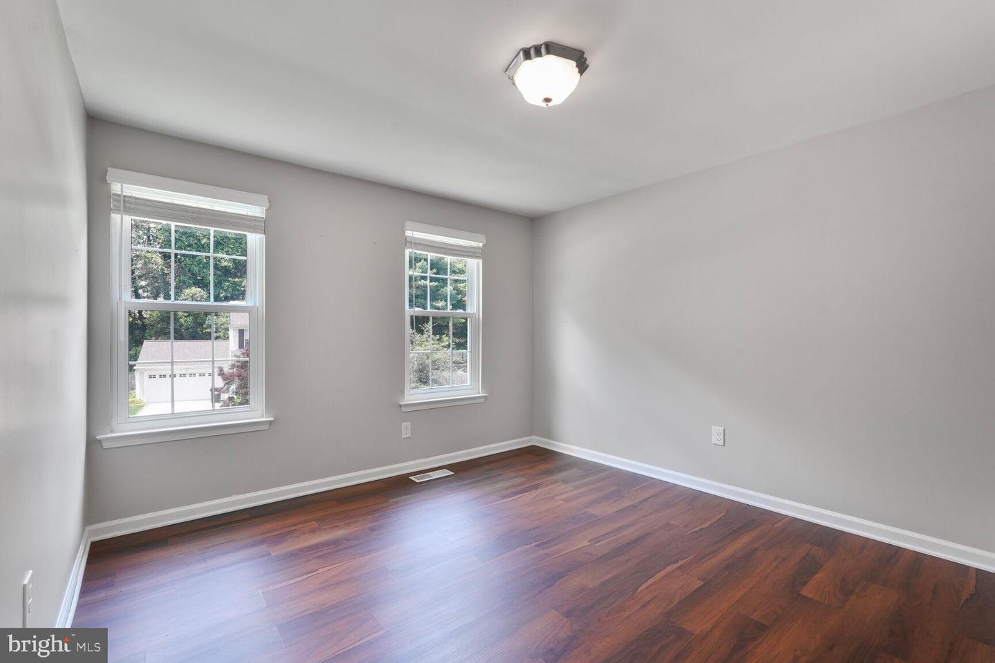 15871 MONTVIEW DR, DUMFRIES, Virginia 22025, 4 Bedrooms Bedrooms, ,3 BathroomsBathrooms,Residential,For sale,15871 MONTVIEW DR,VAPW2096690 MLS # VAPW2096690