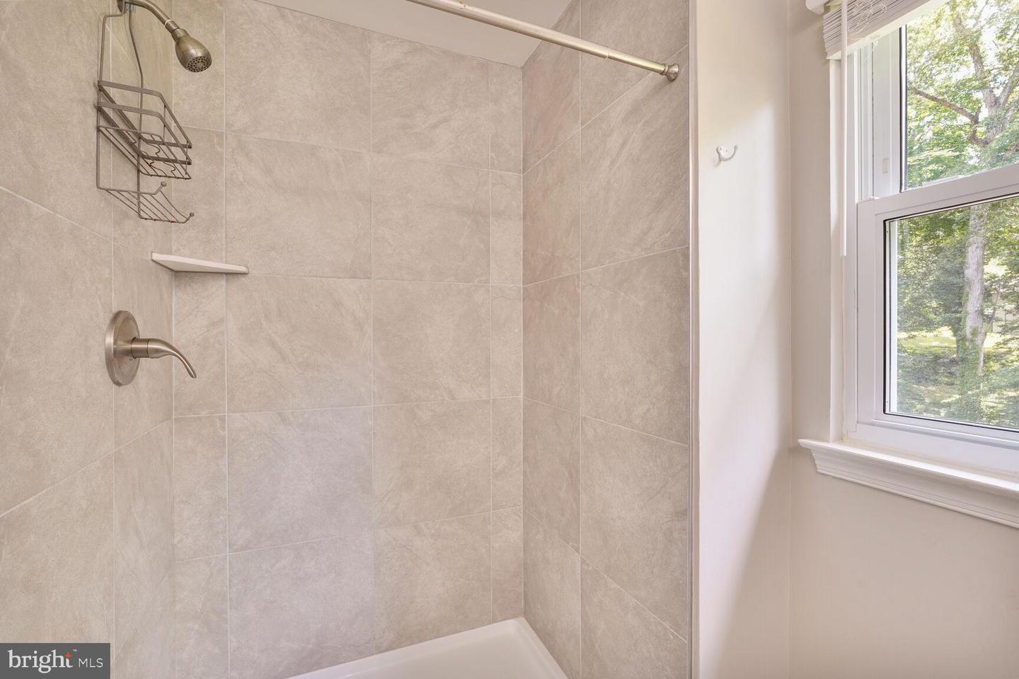15871 MONTVIEW DR, DUMFRIES, Virginia 22025, 4 Bedrooms Bedrooms, ,3 BathroomsBathrooms,Residential,For sale,15871 MONTVIEW DR,VAPW2096690 MLS # VAPW2096690