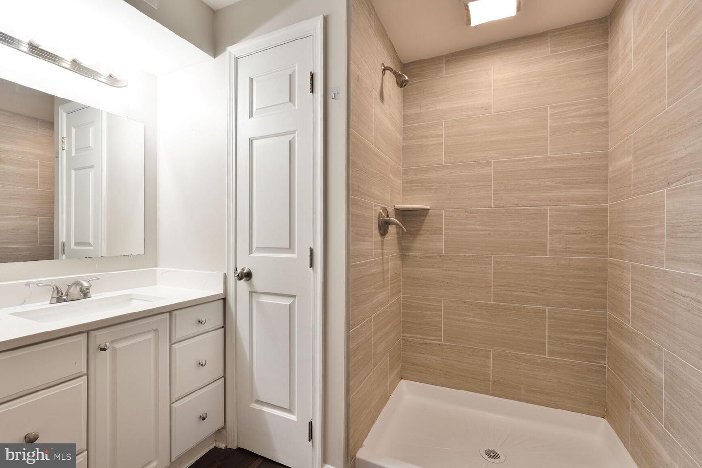 15871 MONTVIEW DR, DUMFRIES, Virginia 22025, 4 Bedrooms Bedrooms, ,3 BathroomsBathrooms,Residential,For sale,15871 MONTVIEW DR,VAPW2096690 MLS # VAPW2096690
