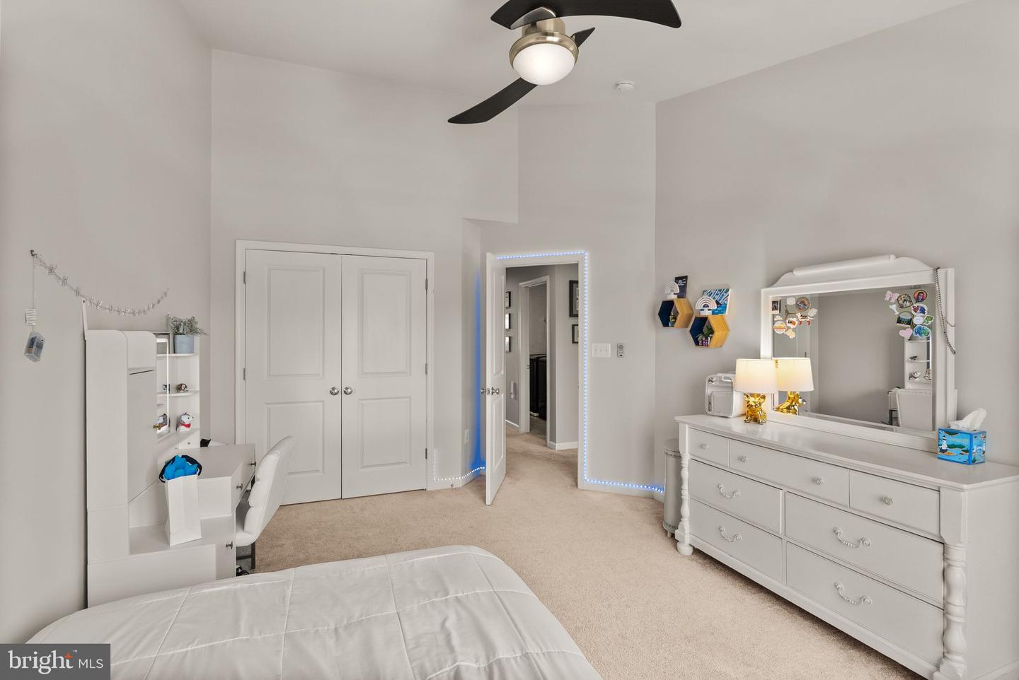 15964 LOWDERMILK PL, HAYMARKET, Virginia 20169, 4 Bedrooms Bedrooms, ,3 BathroomsBathrooms,Residential,For sale,15964 LOWDERMILK PL,VAPW2096730 MLS # VAPW2096730