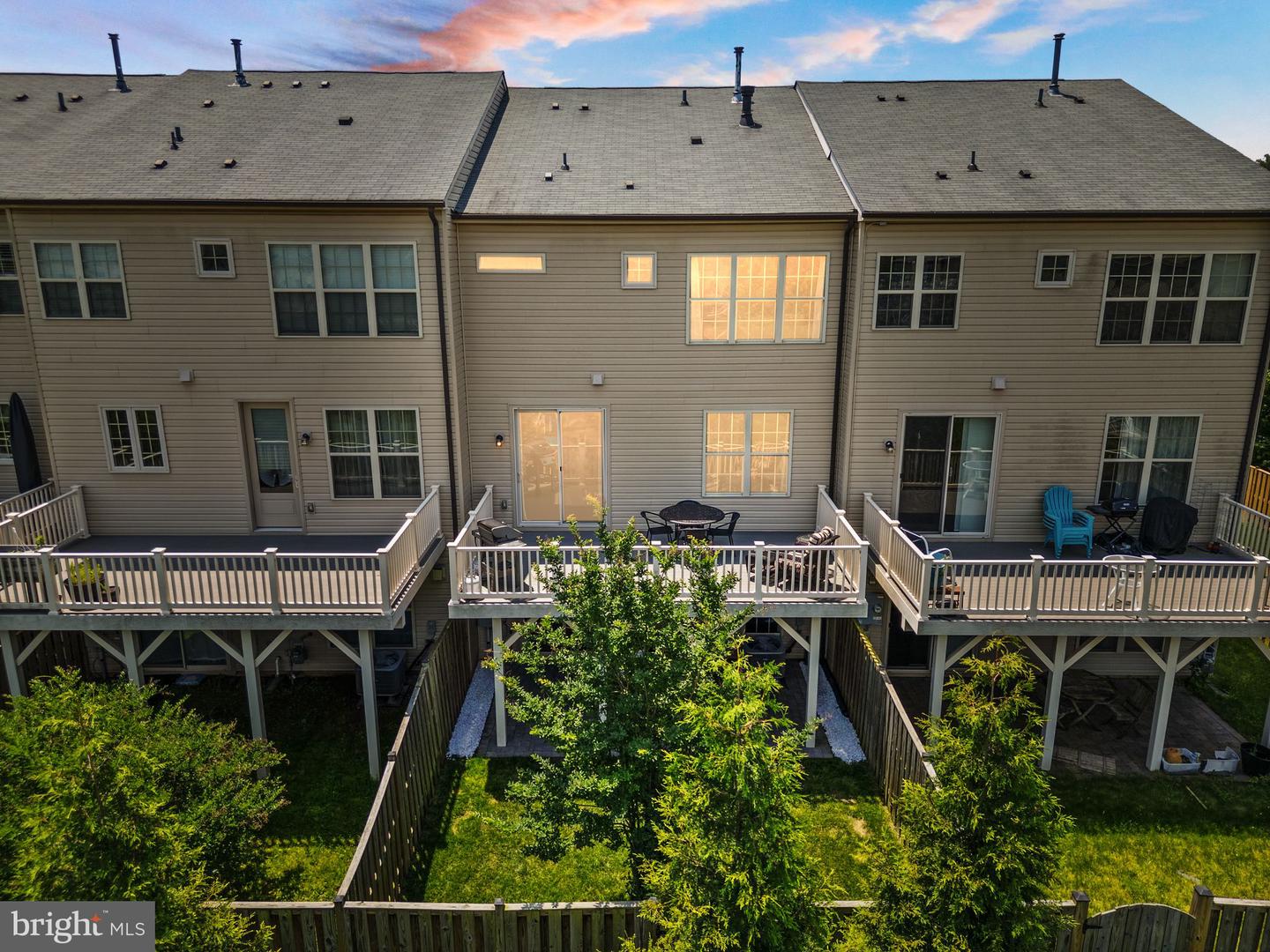 15964 LOWDERMILK PL, HAYMARKET, Virginia 20169, 4 Bedrooms Bedrooms, ,3 BathroomsBathrooms,Residential,For sale,15964 LOWDERMILK PL,VAPW2096730 MLS # VAPW2096730