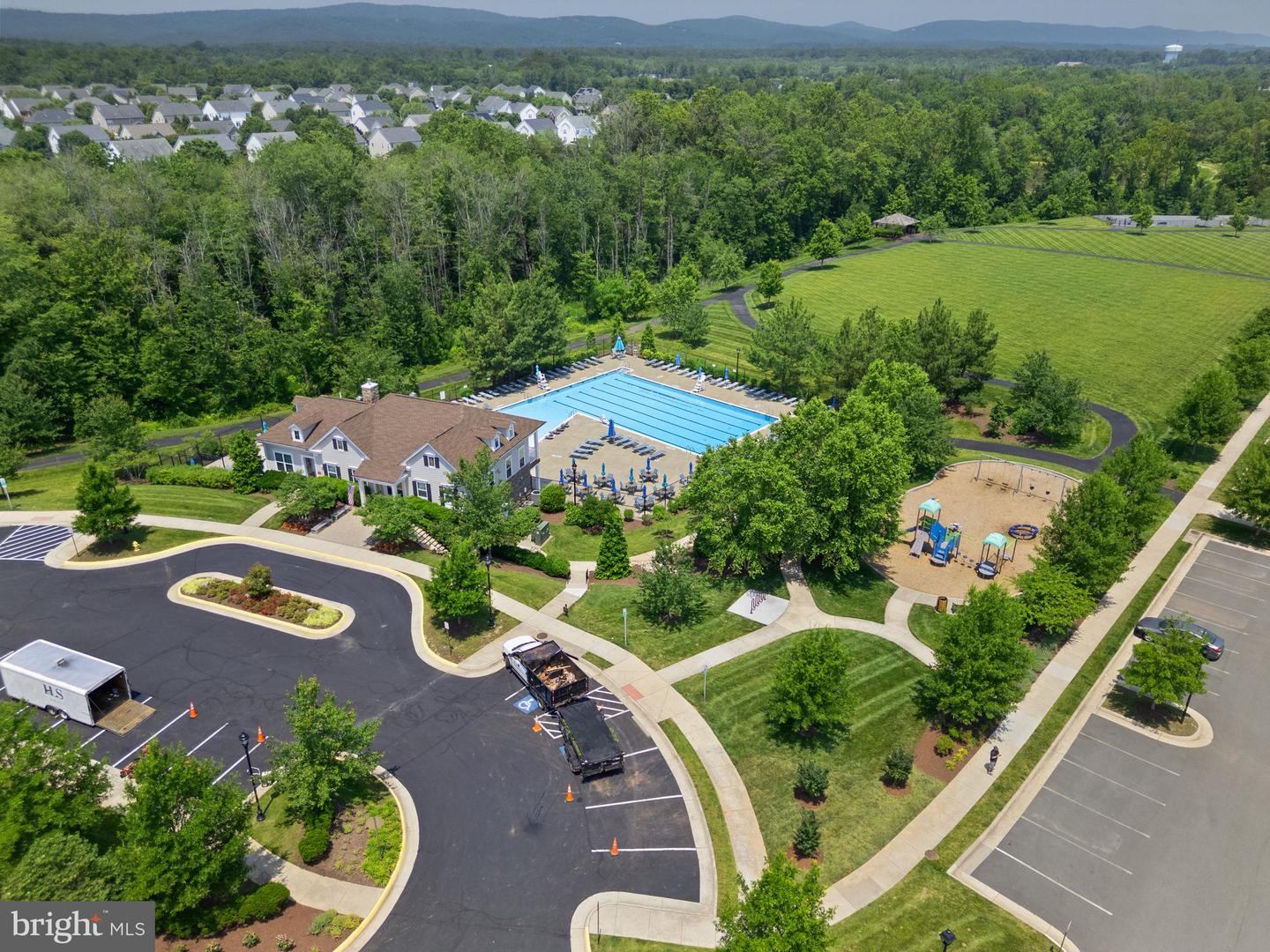 15964 LOWDERMILK PL, HAYMARKET, Virginia 20169, 4 Bedrooms Bedrooms, ,3 BathroomsBathrooms,Residential,For sale,15964 LOWDERMILK PL,VAPW2096730 MLS # VAPW2096730
