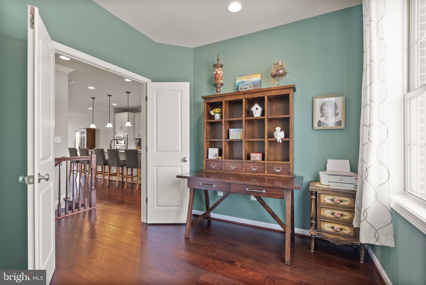 15964 LOWDERMILK PL, HAYMARKET, Virginia 20169, 4 Bedrooms Bedrooms, ,3 BathroomsBathrooms,Residential,For sale,15964 LOWDERMILK PL,VAPW2096730 MLS # VAPW2096730