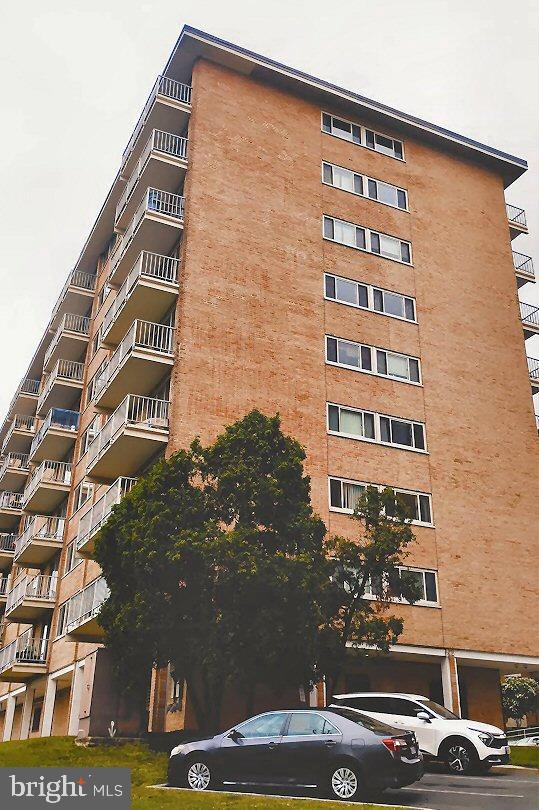 4520 KING ST #205, ALEXANDRIA, Virginia 22302, ,1 BathroomBathrooms,Residential,For sale,4520 KING ST #205,VAAX2046352 MLS # VAAX2046352