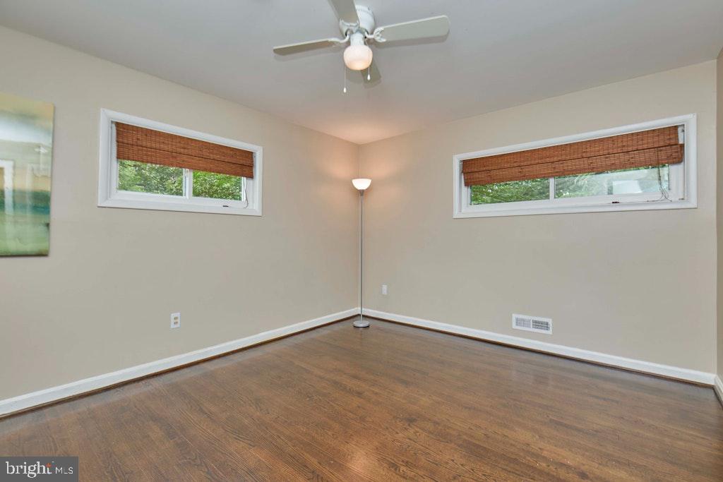 2301 N TRACY ST, ALEXANDRIA, Virginia 22311, 3 Bedrooms Bedrooms, ,2 BathroomsBathrooms,Residential,For sale,2301 N TRACY ST,VAAX2046364 MLS # VAAX2046364