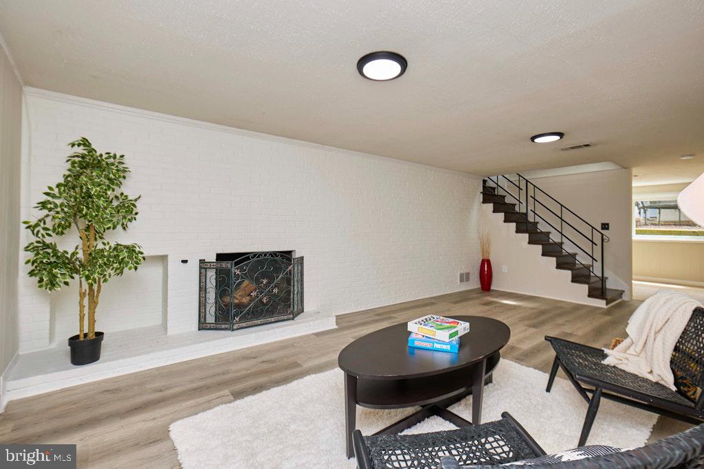 2301 N TRACY ST, ALEXANDRIA, Virginia 22311, 3 Bedrooms Bedrooms, ,2 BathroomsBathrooms,Residential,For sale,2301 N TRACY ST,VAAX2046364 MLS # VAAX2046364