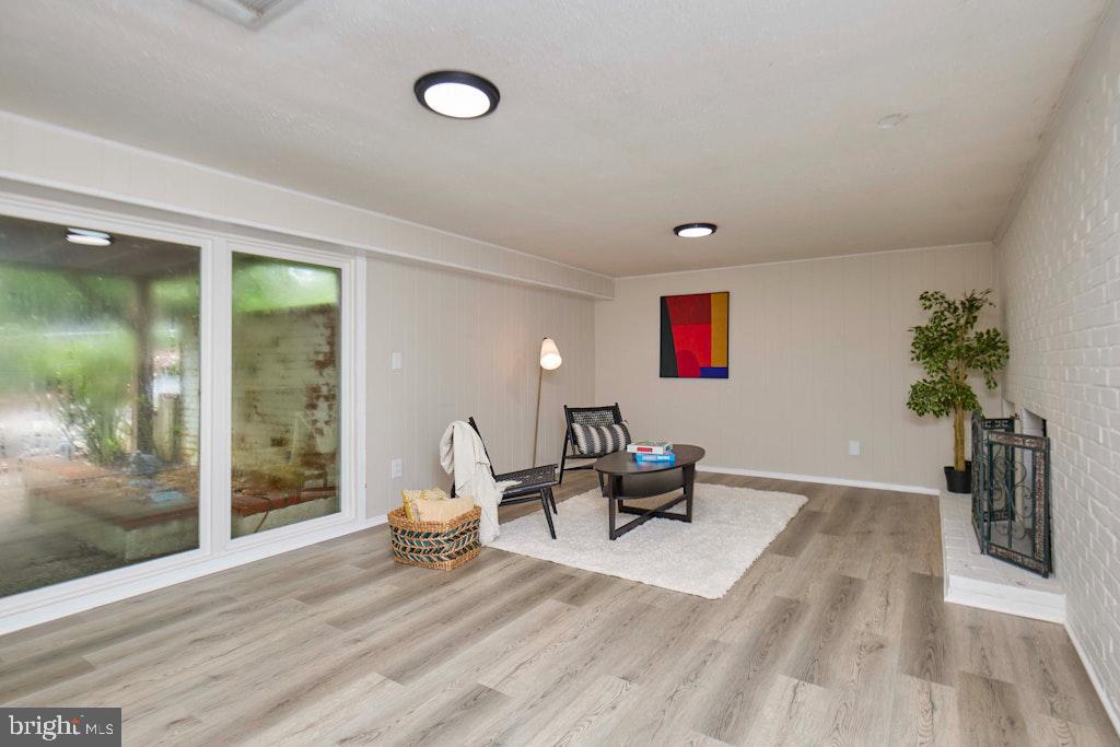 2301 N TRACY ST, ALEXANDRIA, Virginia 22311, 3 Bedrooms Bedrooms, ,2 BathroomsBathrooms,Residential,For sale,2301 N TRACY ST,VAAX2046364 MLS # VAAX2046364