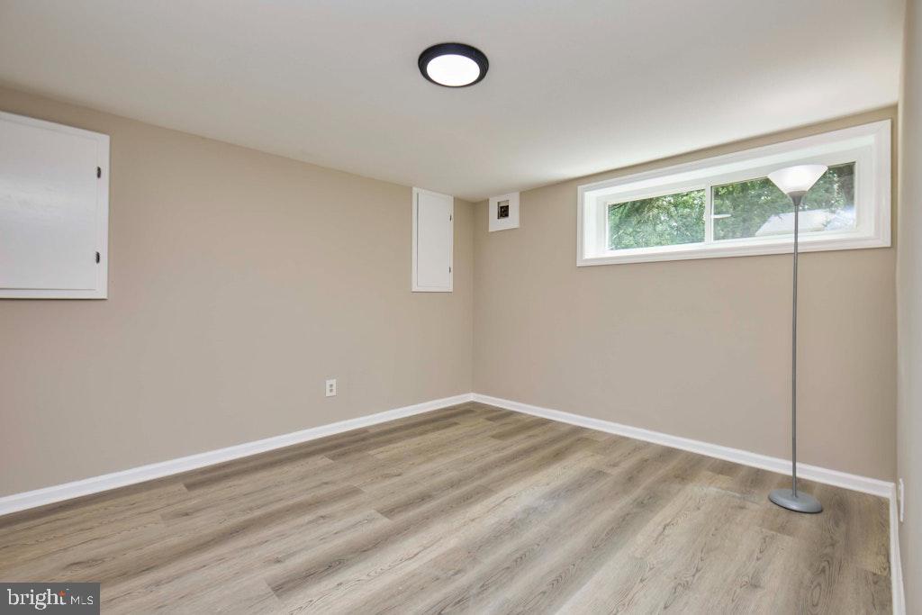 2301 N TRACY ST, ALEXANDRIA, Virginia 22311, 3 Bedrooms Bedrooms, ,2 BathroomsBathrooms,Residential,For sale,2301 N TRACY ST,VAAX2046364 MLS # VAAX2046364