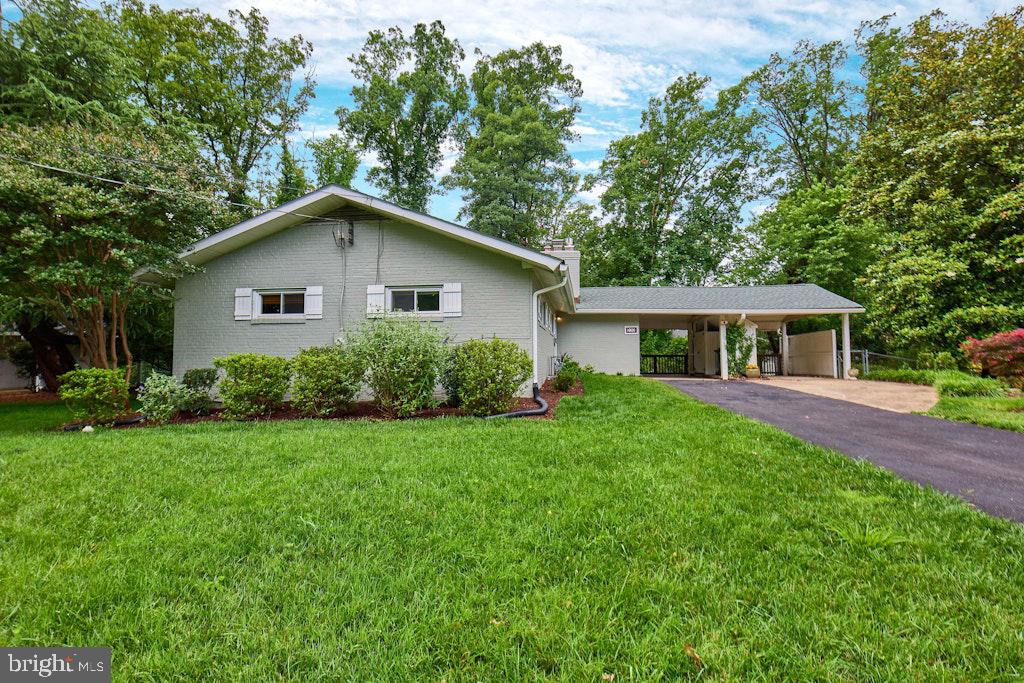 2301 N TRACY ST, ALEXANDRIA, Virginia 22311, 3 Bedrooms Bedrooms, ,2 BathroomsBathrooms,Residential,For sale,2301 N TRACY ST,VAAX2046364 MLS # VAAX2046364